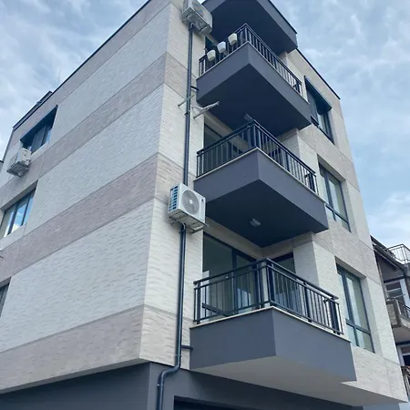 Апартаменты La Patio Cherno 2 Несебр